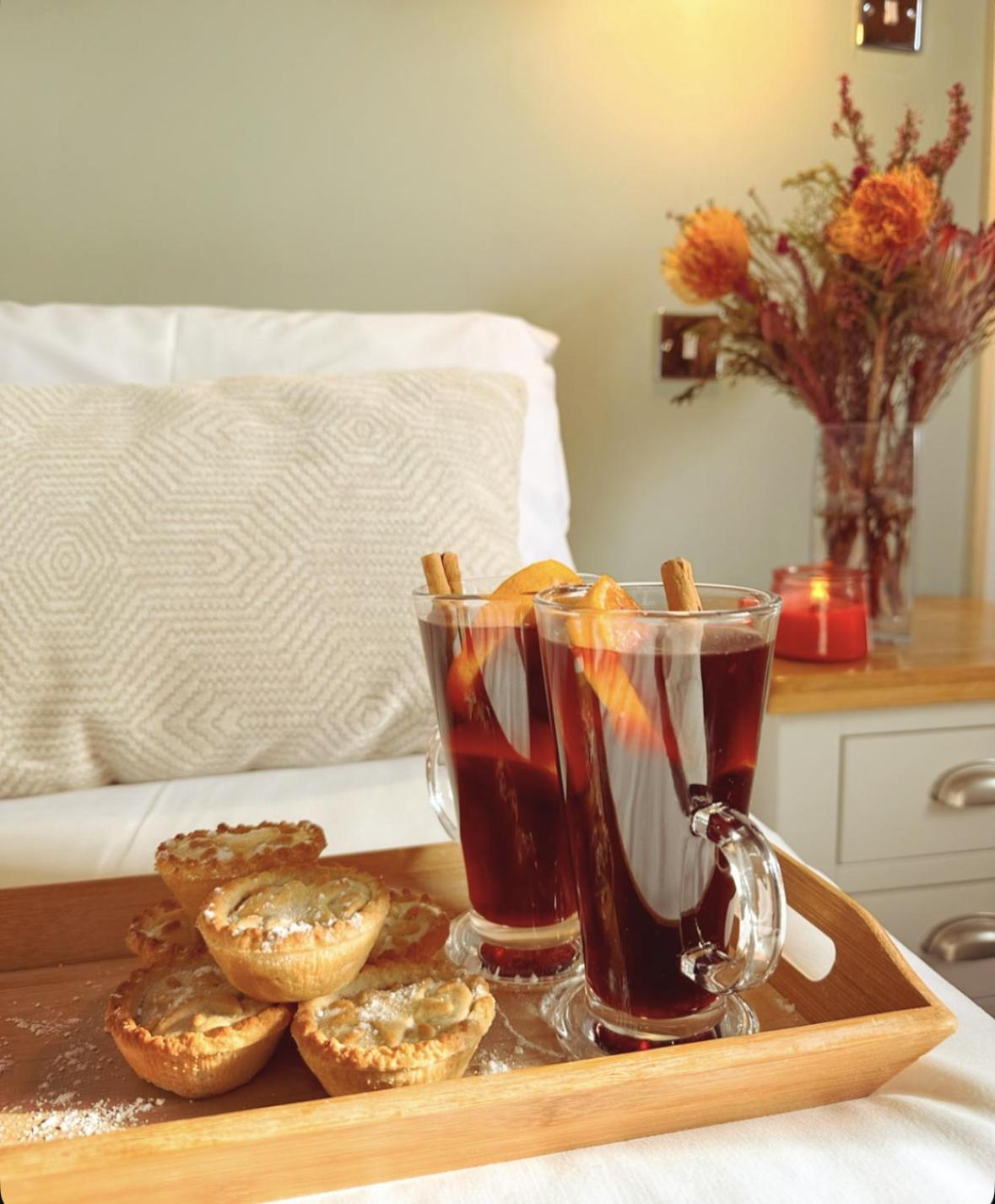 The Lansdowne Guest House Bourton-on-the-Water Ngoại thất bức ảnh Mulled wine